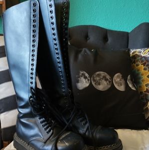 Demonia 30 eye leather knee high steel toe boots